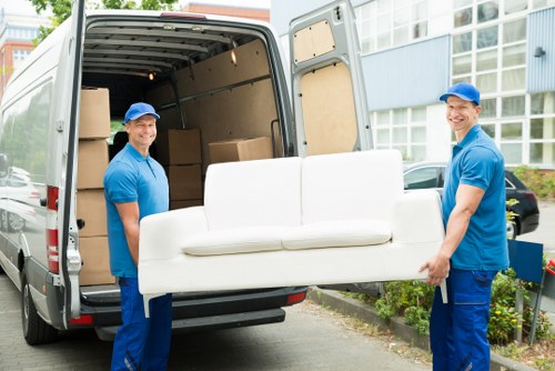 Movers Finsbury Park providing careful local relocation support