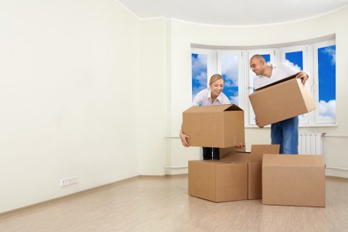 Small local removals vehicle for Finsbury Park customers