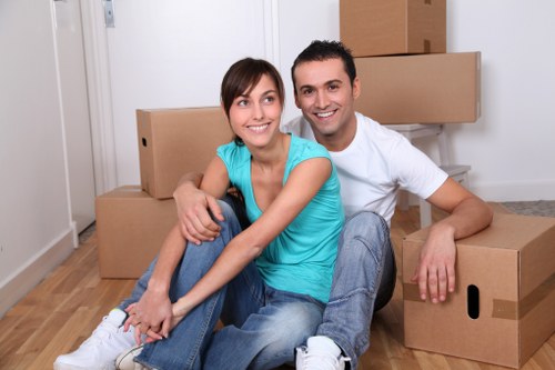 Furniture transport truck for flats and homes in Finsbury Park
