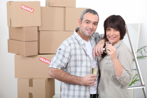 Local van service for flat moves near Finsbury Park
